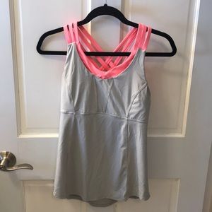 Lululemon tank size 8